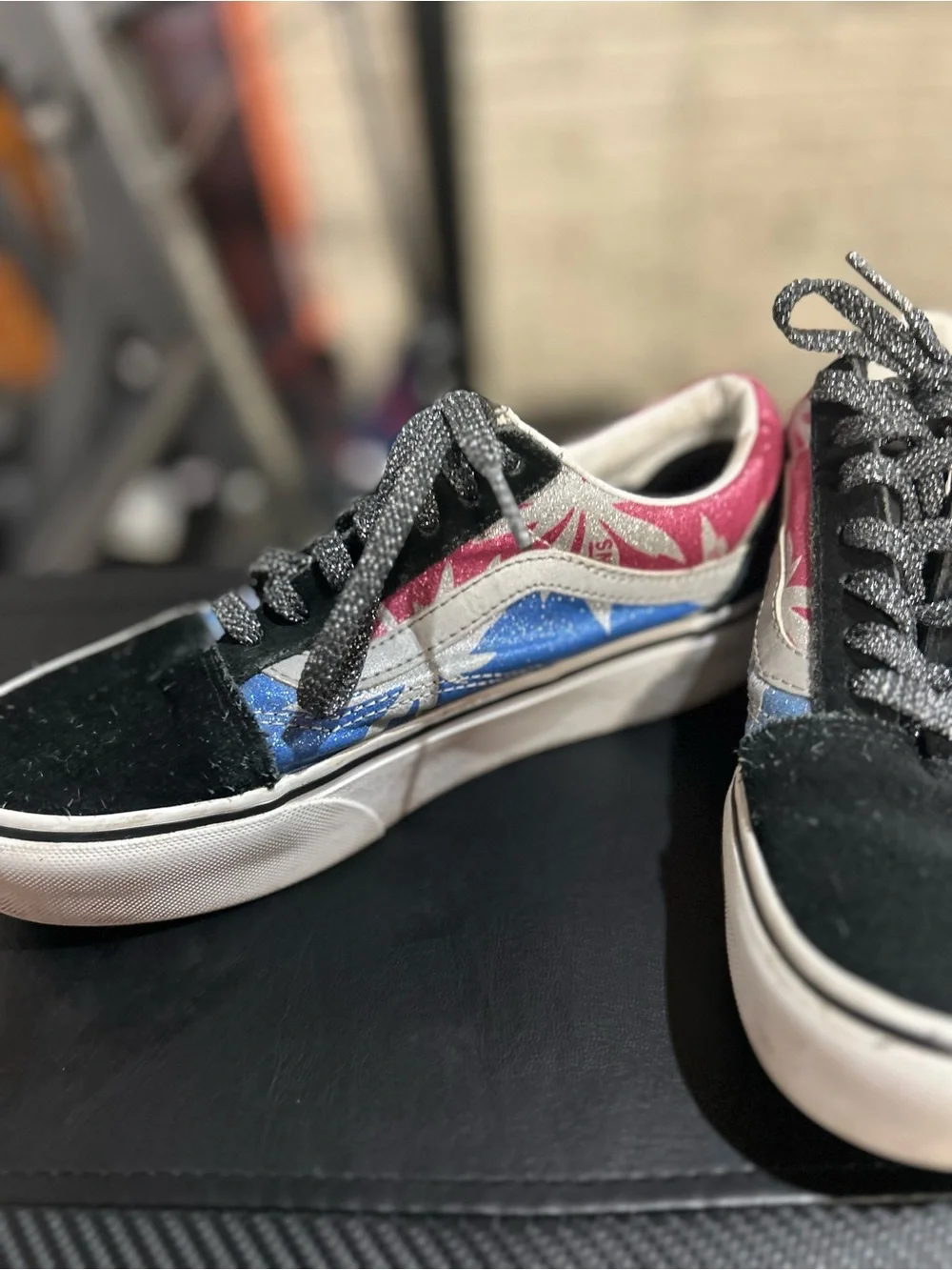 Vans Unisex Old Skool Platform Fashion Sneaker Shoes Size 5M / 6.5W